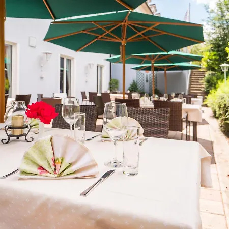 Altmuehlberg & Restaurant 3* 拜尔林利斯