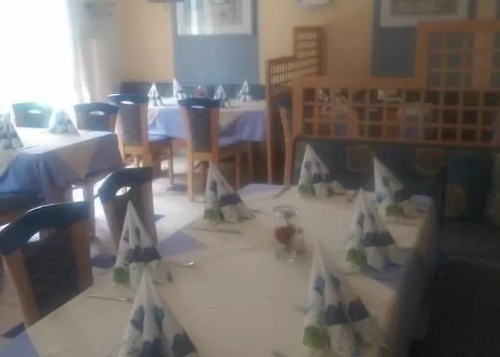 Altmuehlberg & Restaurant Отель 3*